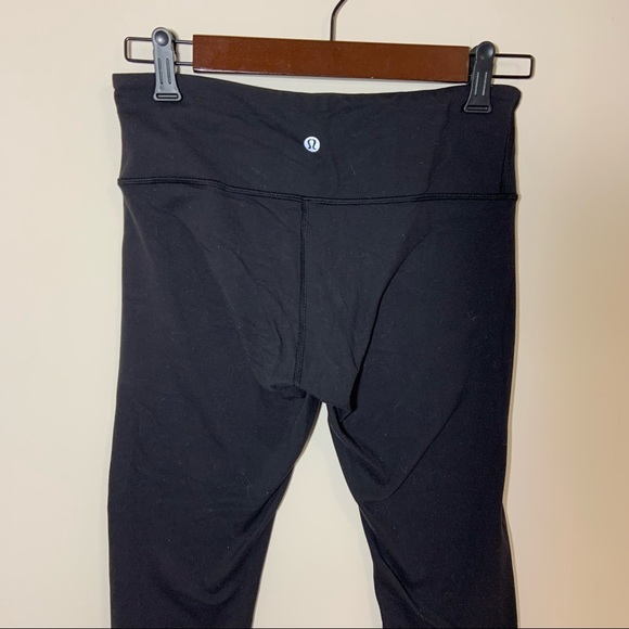 Lululemon Black Capri Leggings Sz 6 - Picture 3 of 5